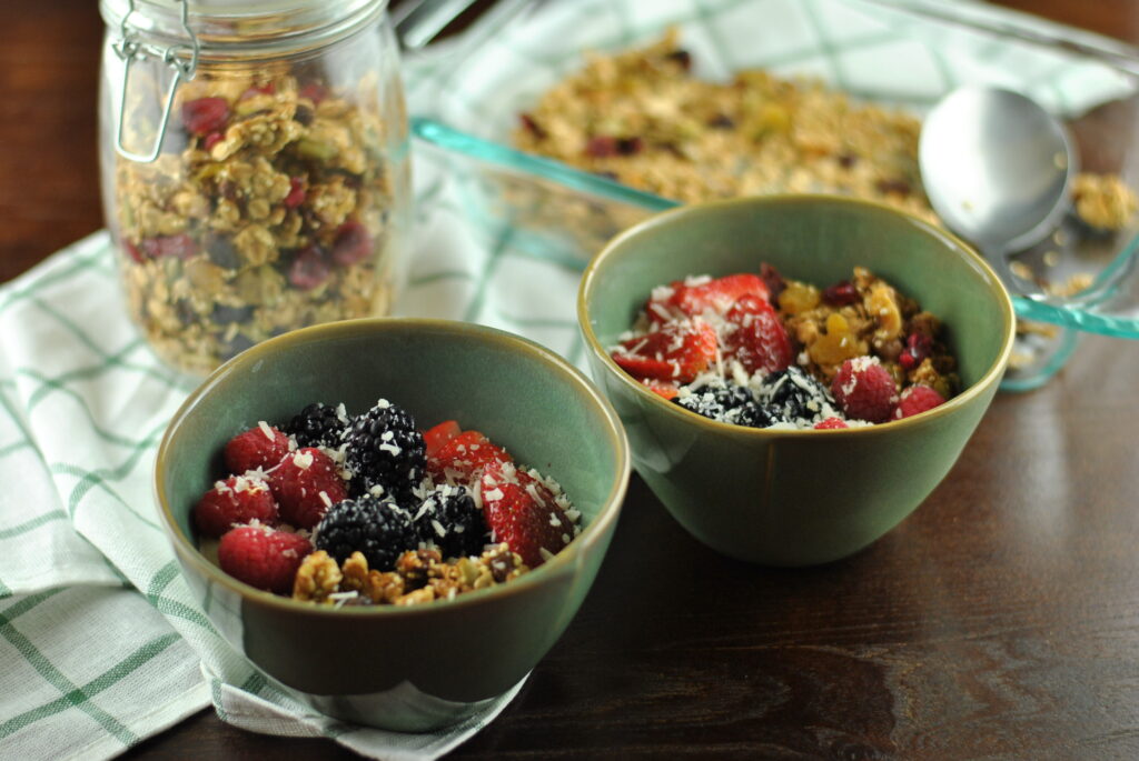 Quinoa Oat Nut and Fruit Granola