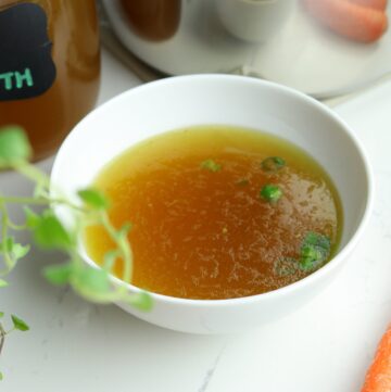 Chicken bone broth (4 different ways!) Chicken bone broth