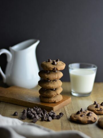 Refined sugar-free chocolate chip cookies 17