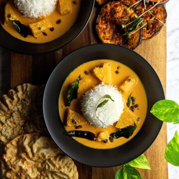 Pineapple Coconut Curry (Kerala Pineapple Pulissery)