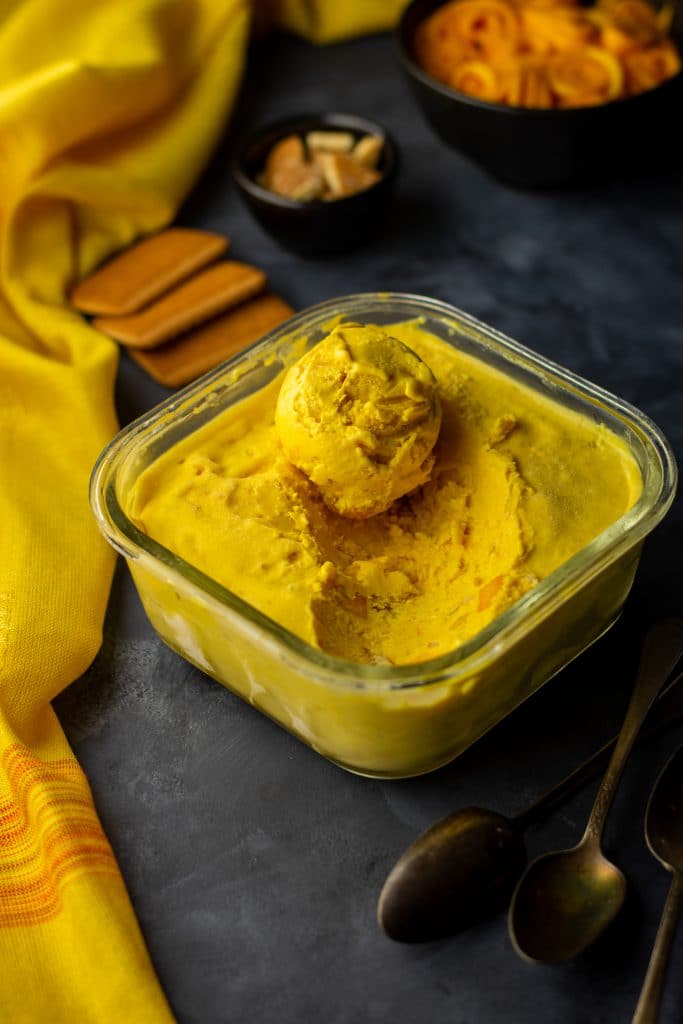 Alphonso mango cheesecake ice cream