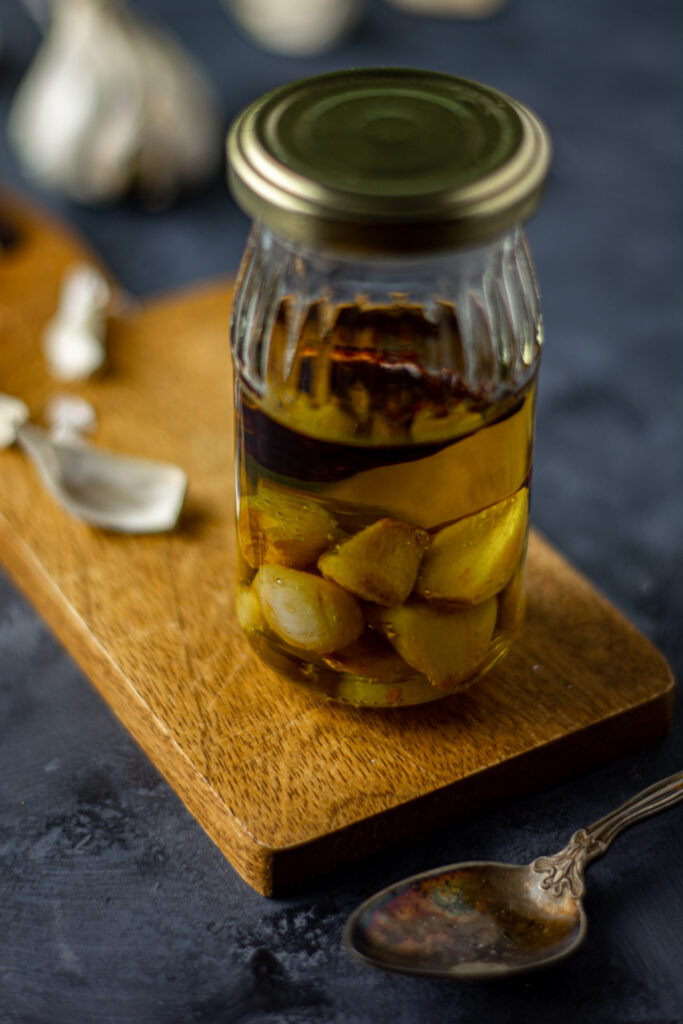 Garlic Confit & Homemade Garlic Oil - Lime Thyme