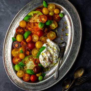 Heirloom tomato burrata salad Heirloom tomato burrata salad