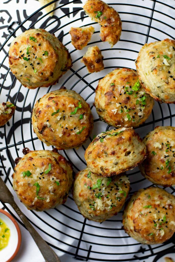 Buttermilk cheese scones with garlic and chili